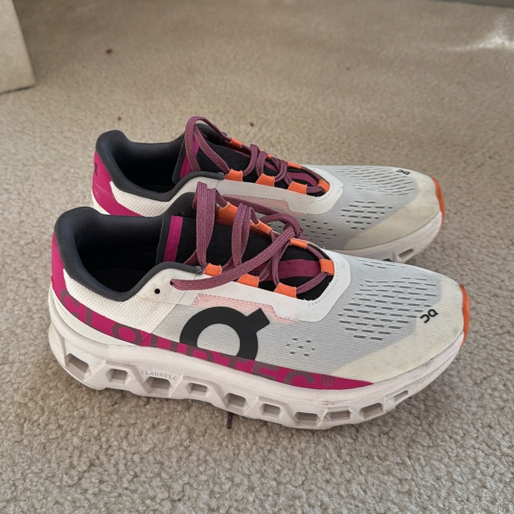 Women’s On Cloudmonsters